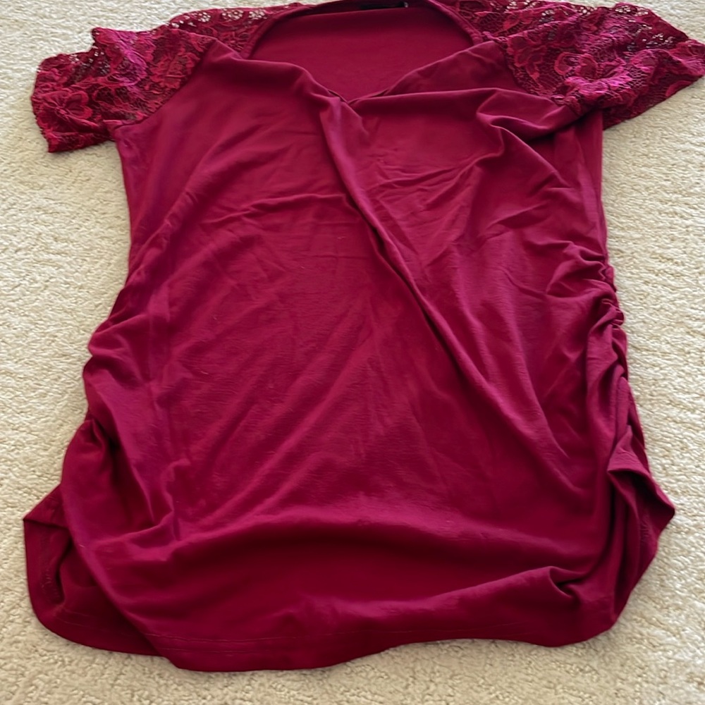 Molliya maternity red shirt. Size M. LIKE NEW!